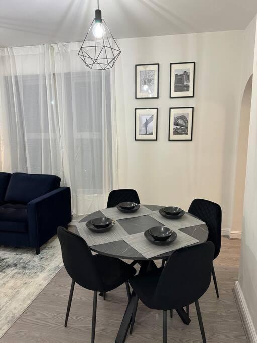Modern Apartment, 1Km From City! Newcastle Upon Tyne Kültér fotó